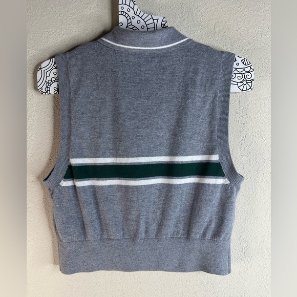Aritzia TNA Zipped Grey and green crop Sweater top Size medium - Picture 2 of 5